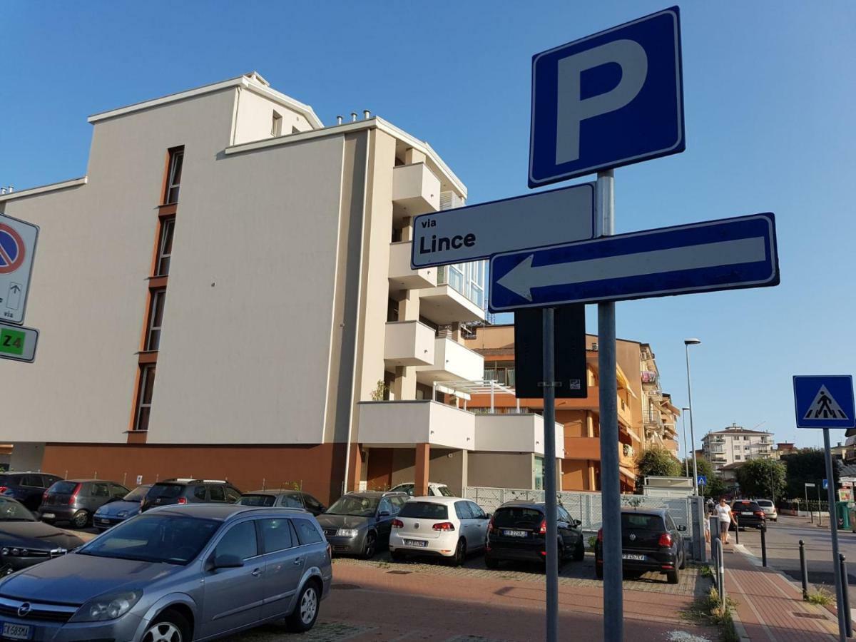Sottomarina Beach Apartment Exterior foto